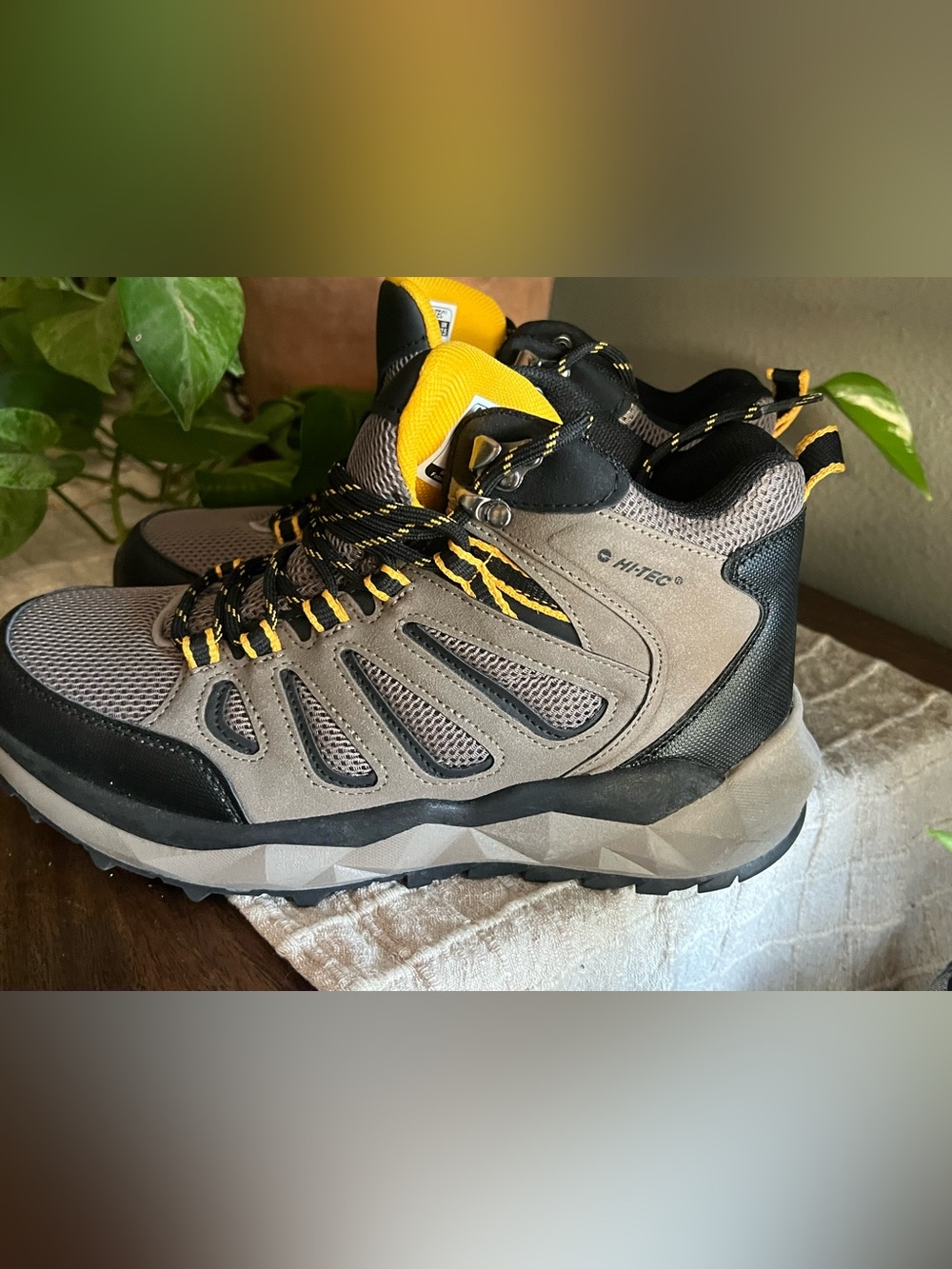 Hi-Tec Men's Gray and Yellow Hiking Boots